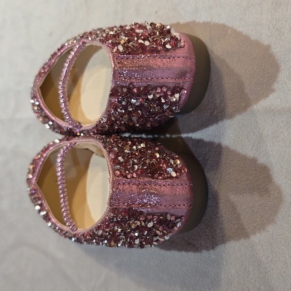 Pink sparkly shoes - Picture 2 of 5